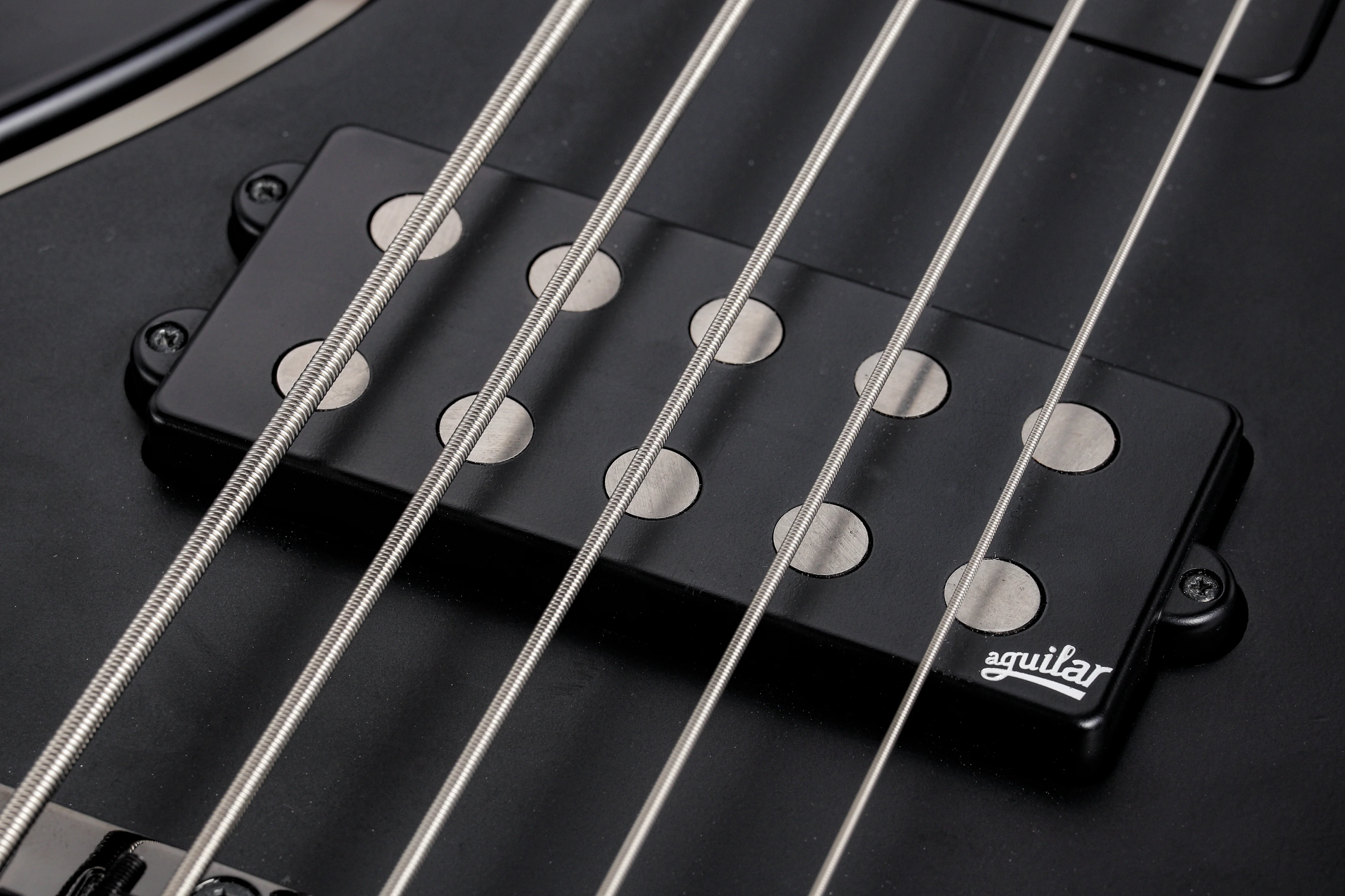 Starstream HL5 5-String Headless Bass Guitar - Image 4